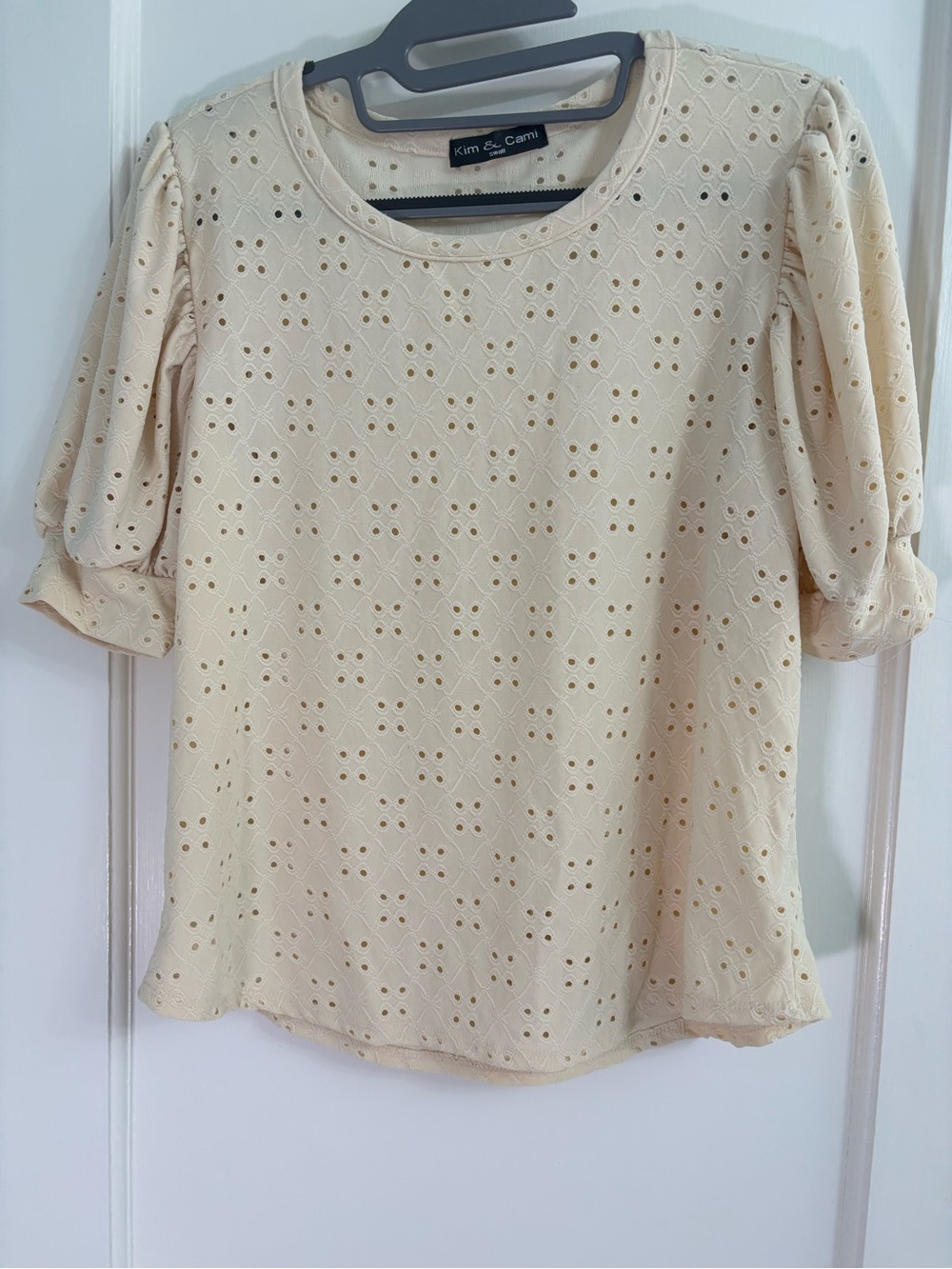 Kim & Cami Cream Eyelet Puff-Sleeve Blouse